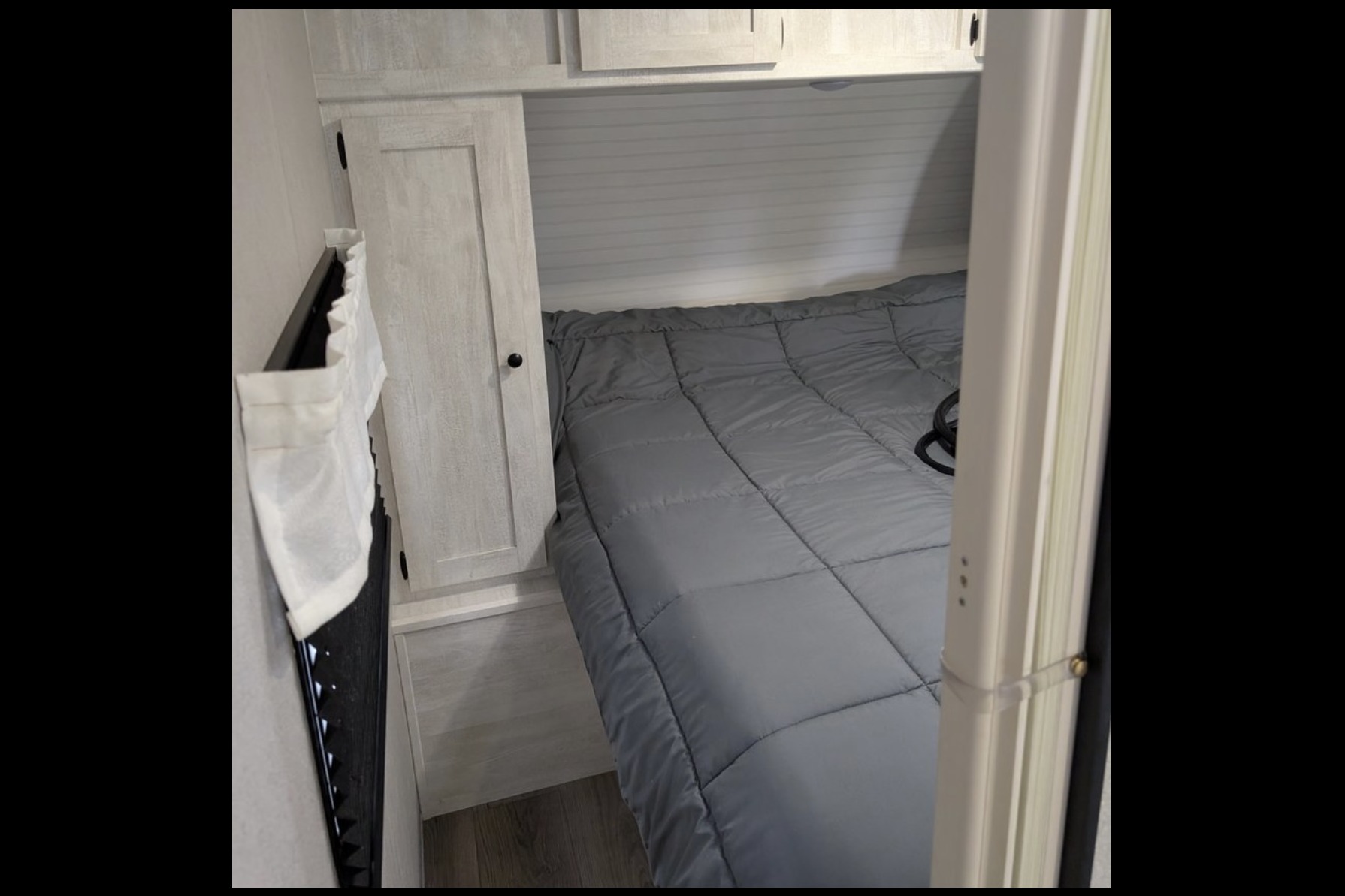 2024 Coachmen i-5 Edition; Sleeps 8