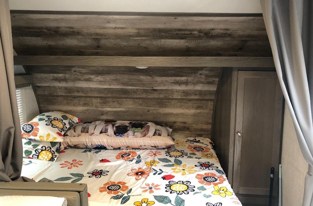 D&J (Dolly and Jay-ar) RV Rental