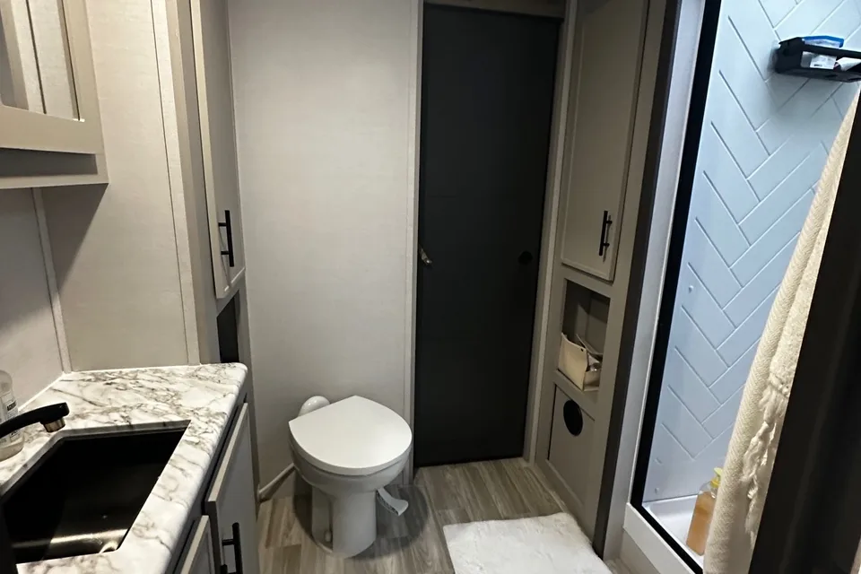 Your luxurious Escape Awaits!