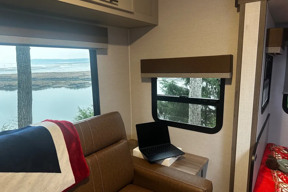 Your luxurious Escape Awaits!