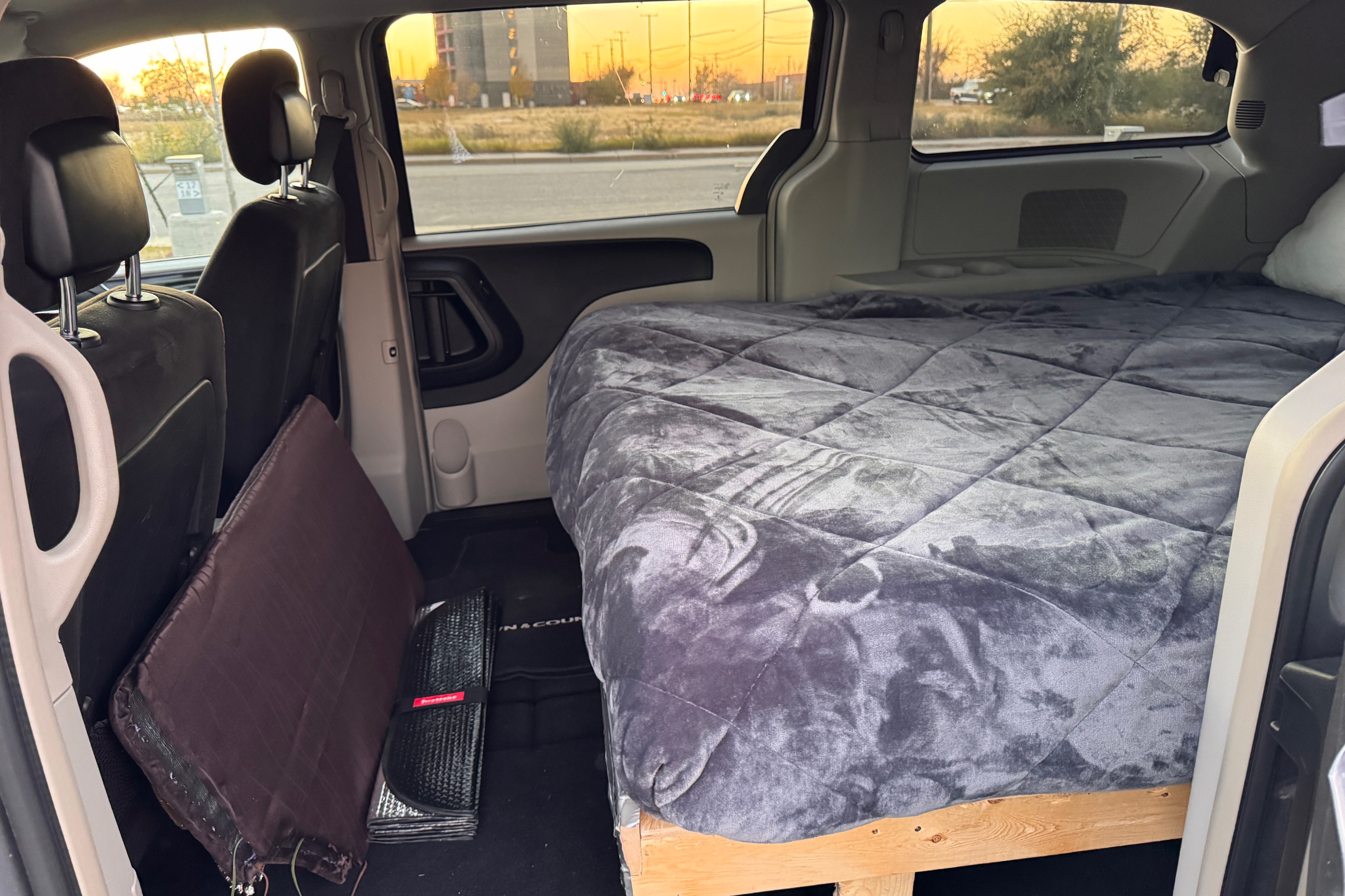 Minivan camper «Two On The Road»