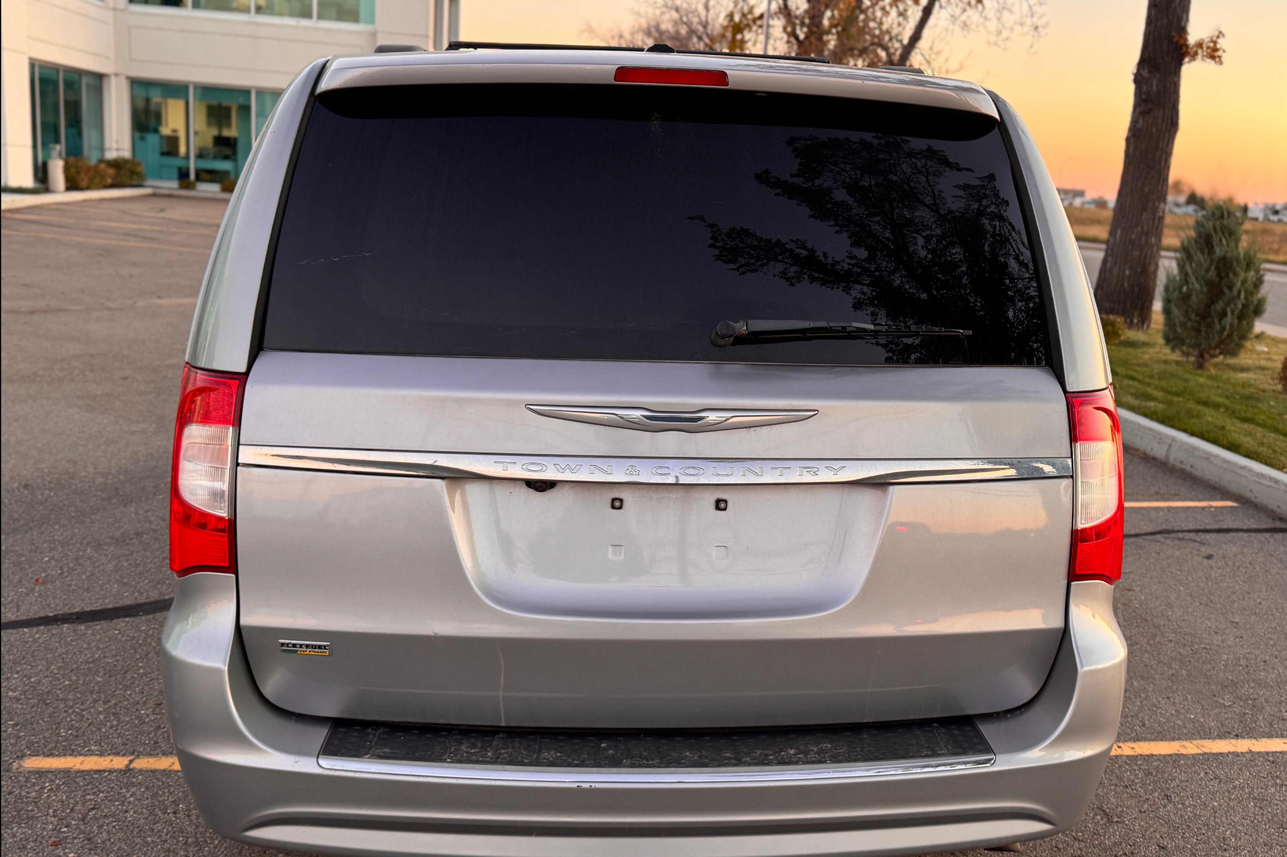 Minivan camper «Two On The Road»