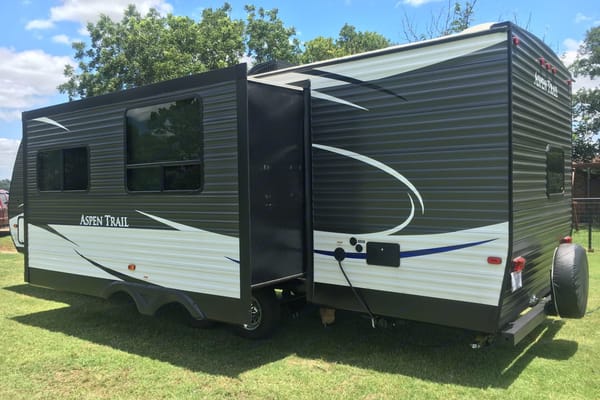 Luxury Aspen Trail 2980BHS Travel Trailer