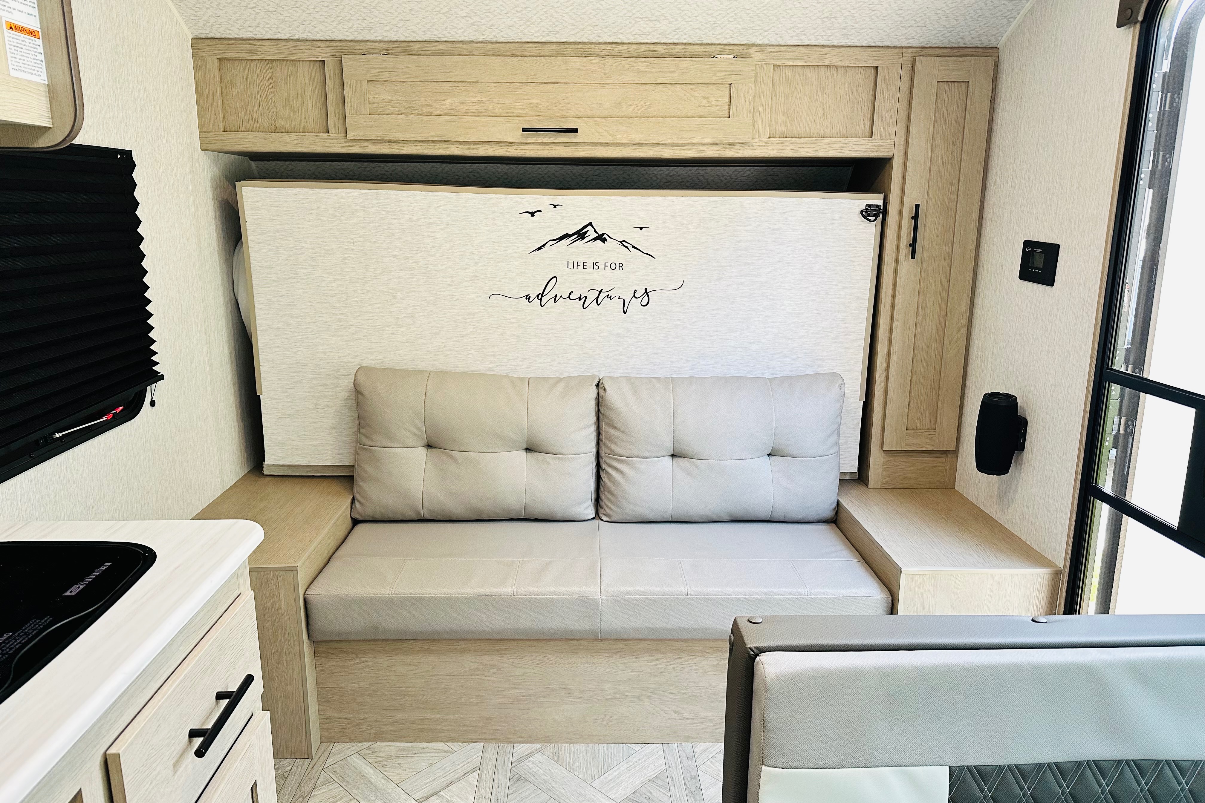 Mrs. GLAMPER "2024" Forest River SALEM Lightweight 7-SLEEP Travel Trailer