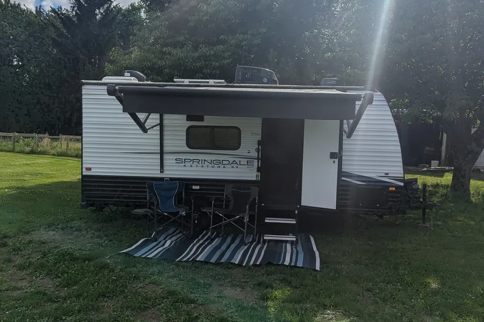 ROSS's MINI BUNK HOUSE