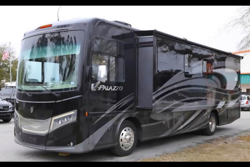 The Palazzo Royale – Luxury Diesel Class A