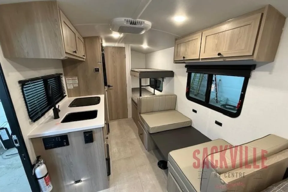 E & J’s RV Rental