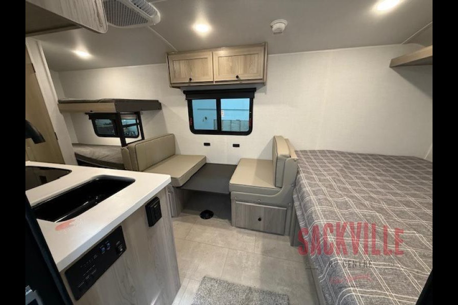 E & J’s RV Rental