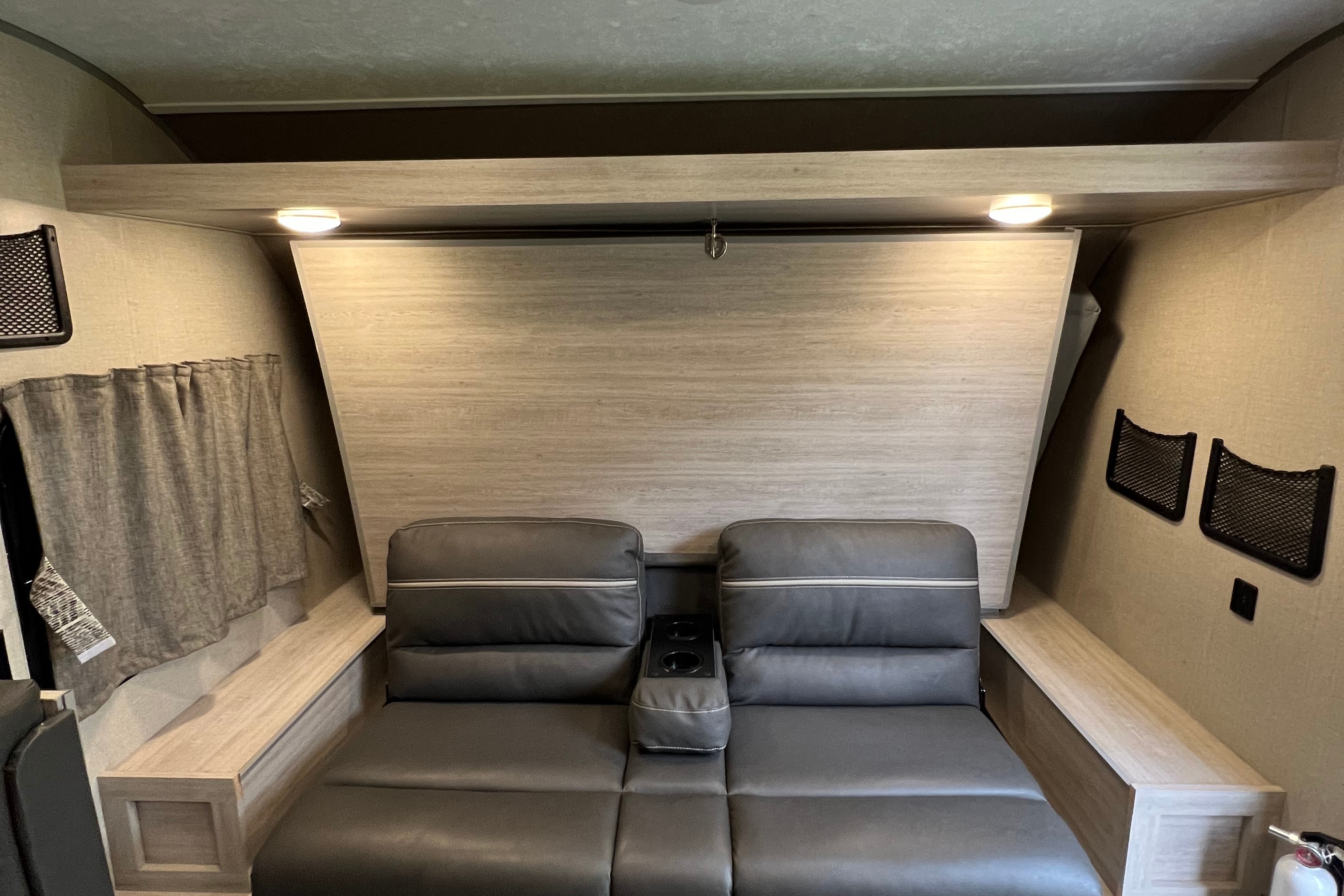 Coachman Catalina Summit series 7 Travel Trailer