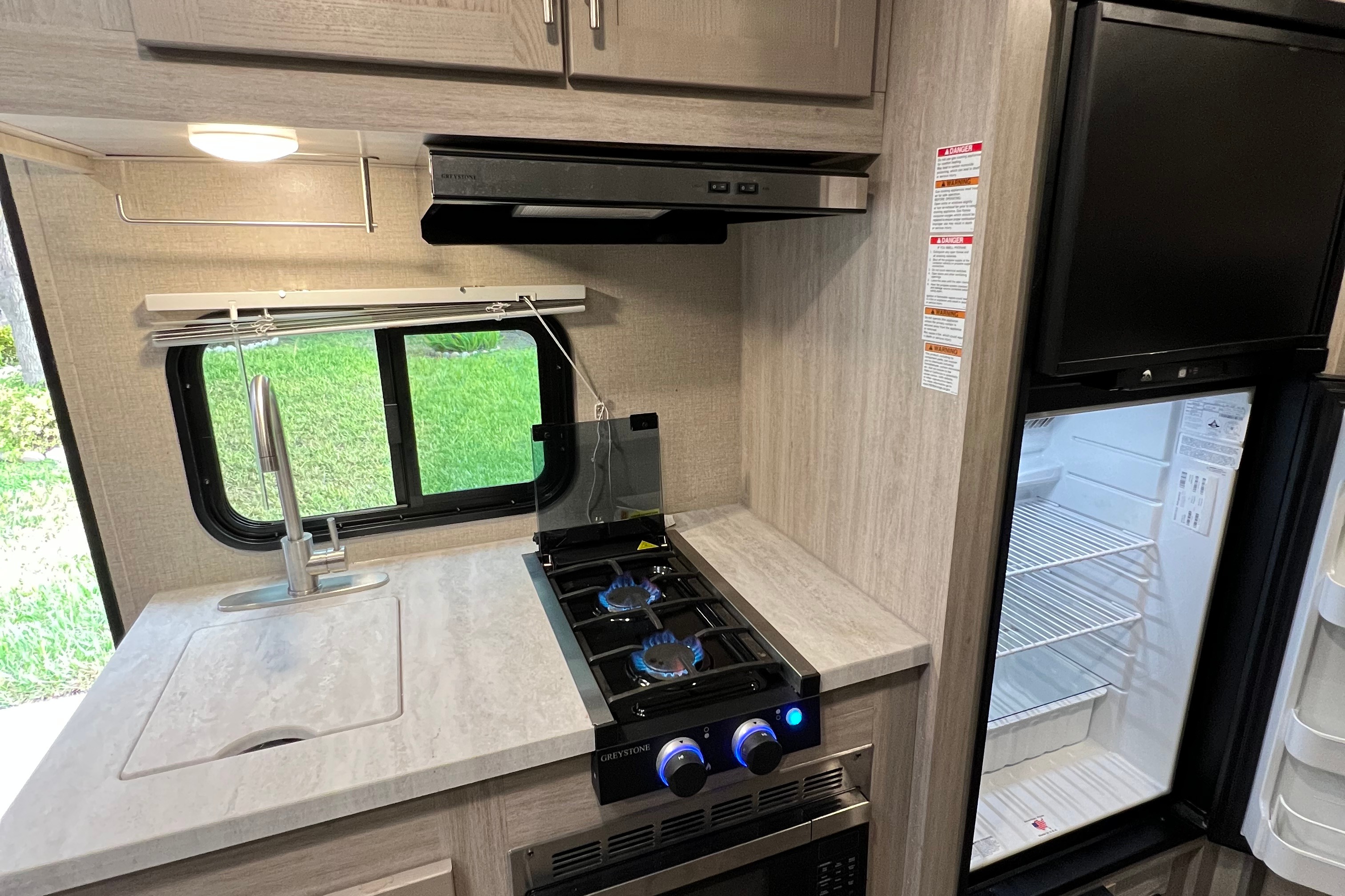 Coachman Catalina Summit series 7 Travel Trailer