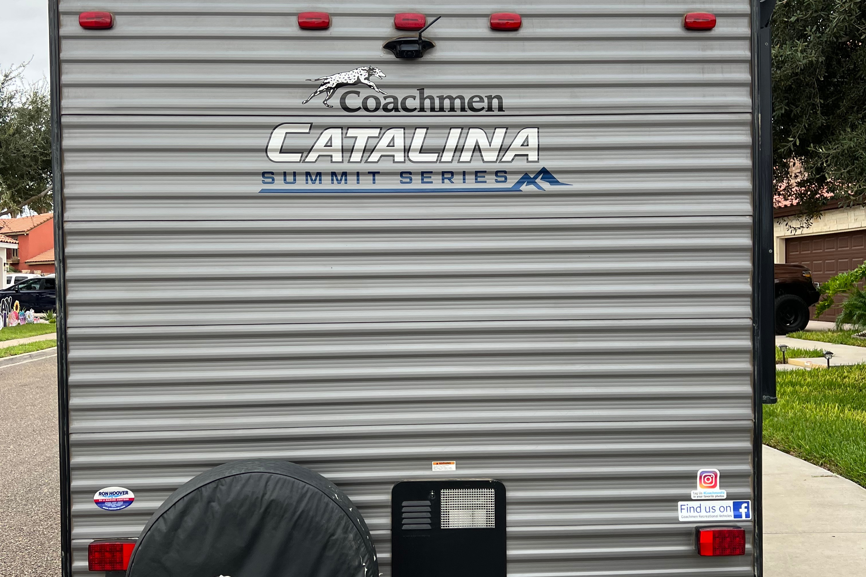 Coachman Catalina Summit series 7 Travel Trailer