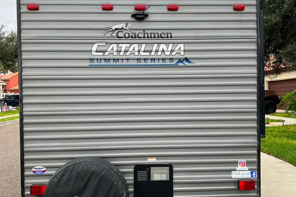 Coachman Catalina Summit series 7 Travel Trailer