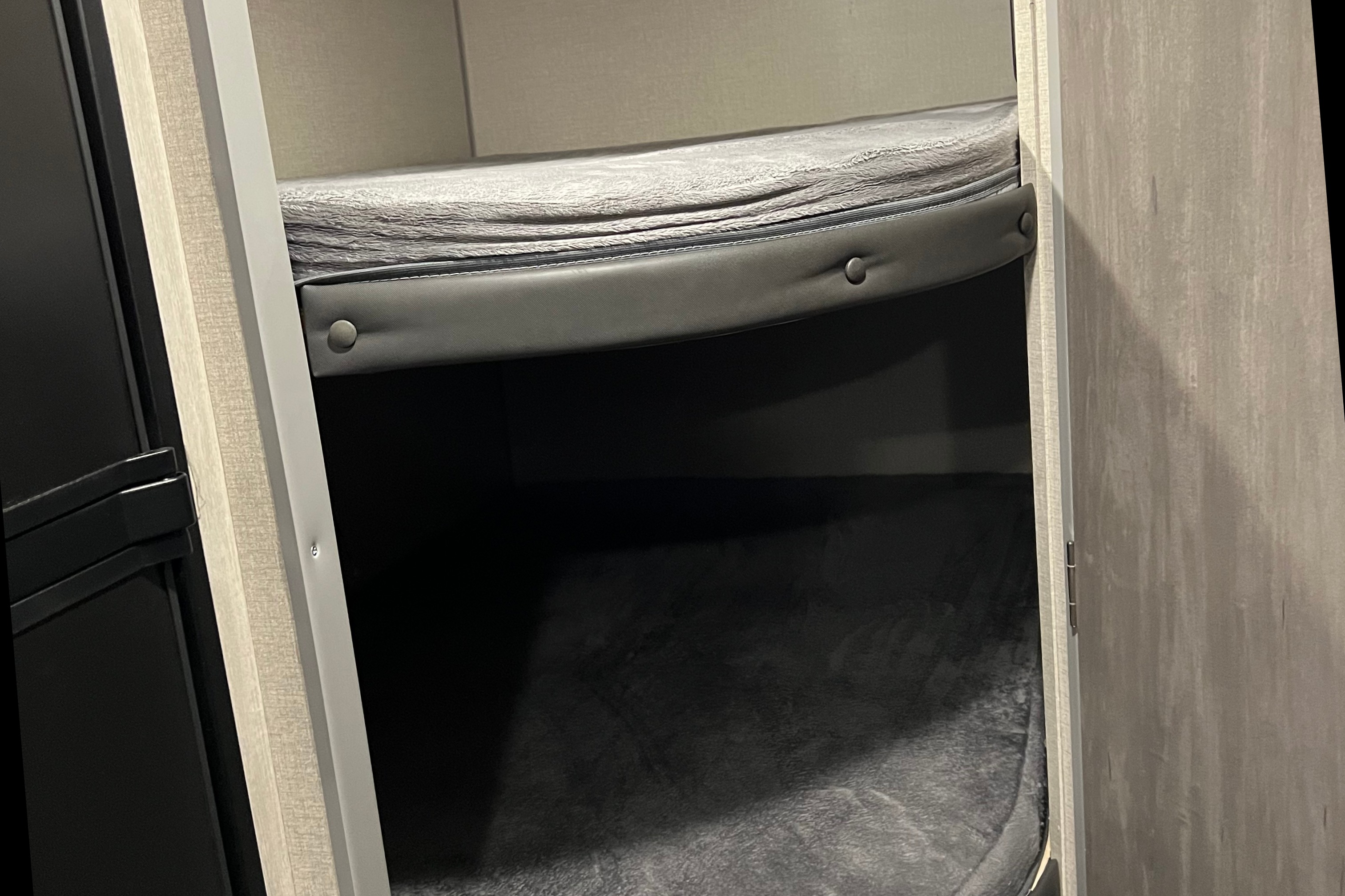 Coachman Catalina Summit series 7 Travel Trailer