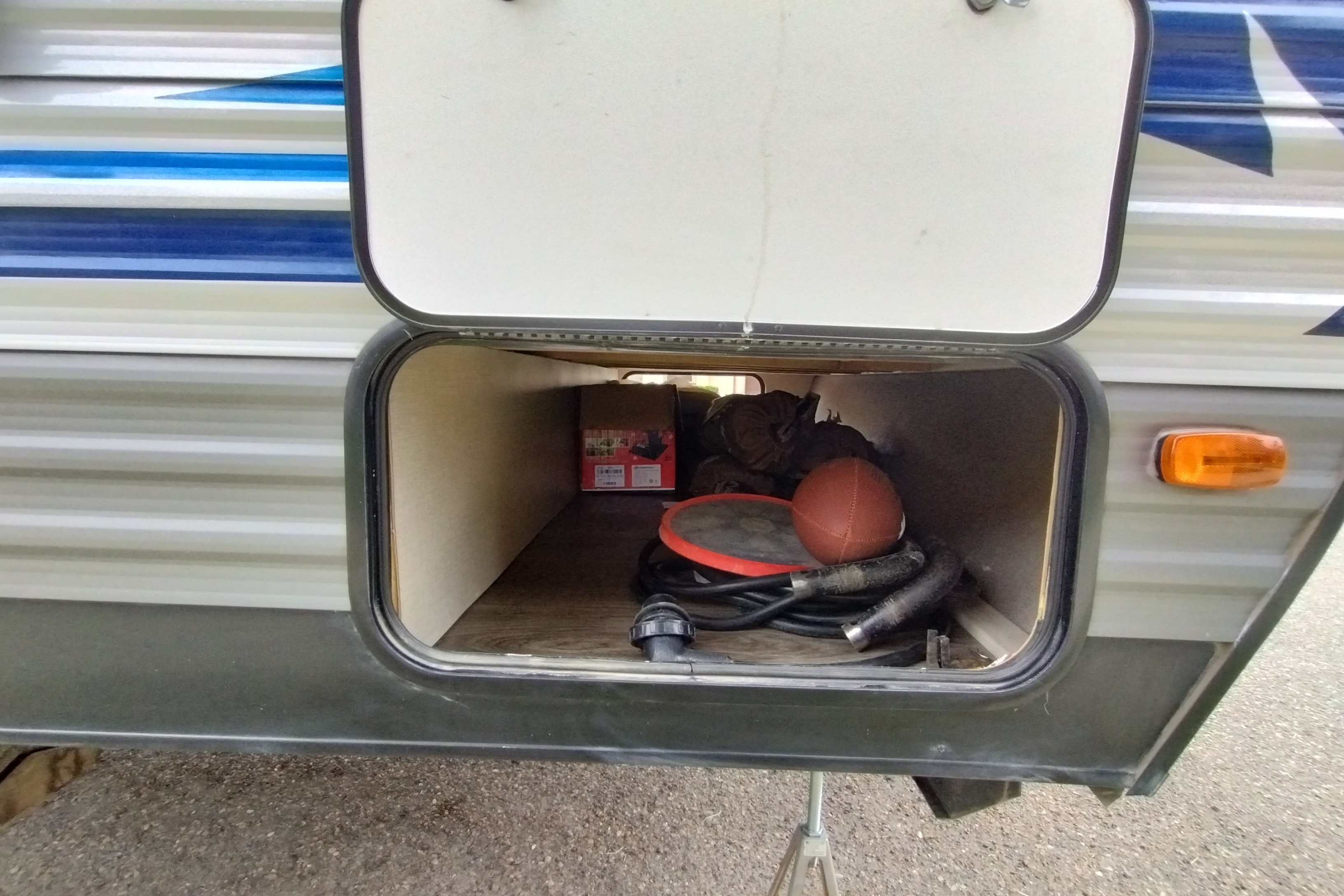 Coachman Catalina Summit series 7 Travel Trailer