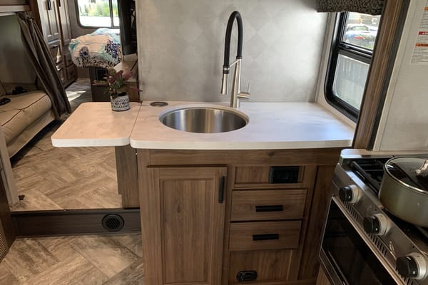 2022 Forest River Sunseeker LE