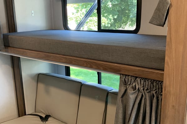 2022 Forest River Sunseeker LE