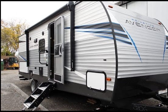 FAZ Forest River Avenger 24 BHS 29 Travel Trailer