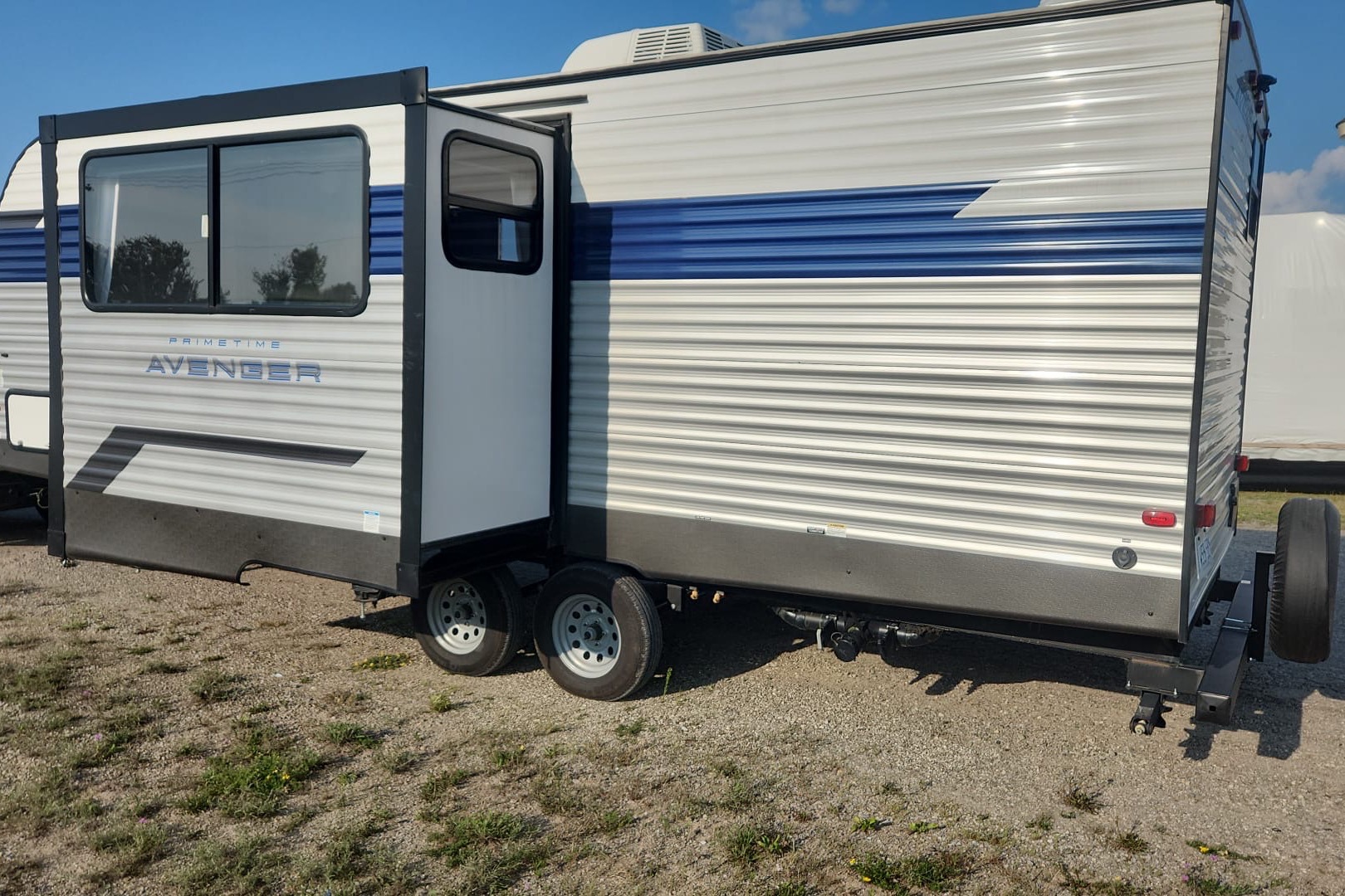 FAZ Forest River Avenger 24 BHS 29 Travel Trailer