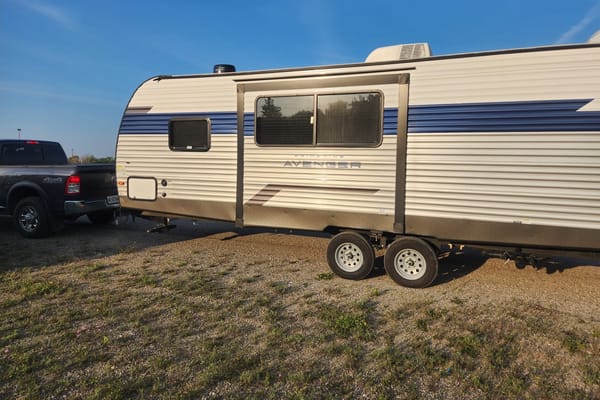 FAZ Forest River Avenger 24 BHS 29 Travel Trailer