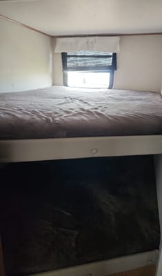 FAZ Forest River Avenger 24 BHS 29 Travel Trailer