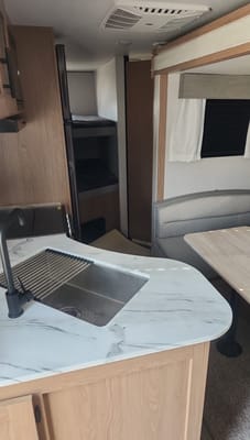 FAZ Forest River Avenger 24 BHS 29 Travel Trailer