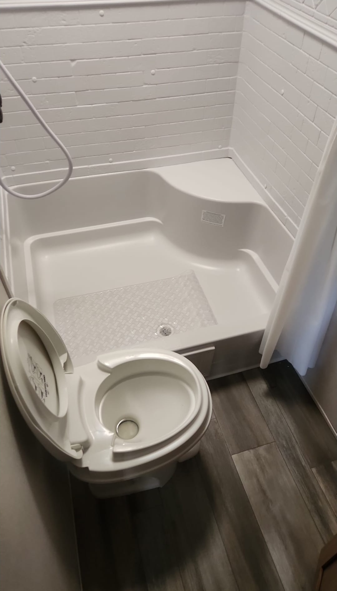 FAZ Forest River Avenger 24 BHS 29 Travel Trailer