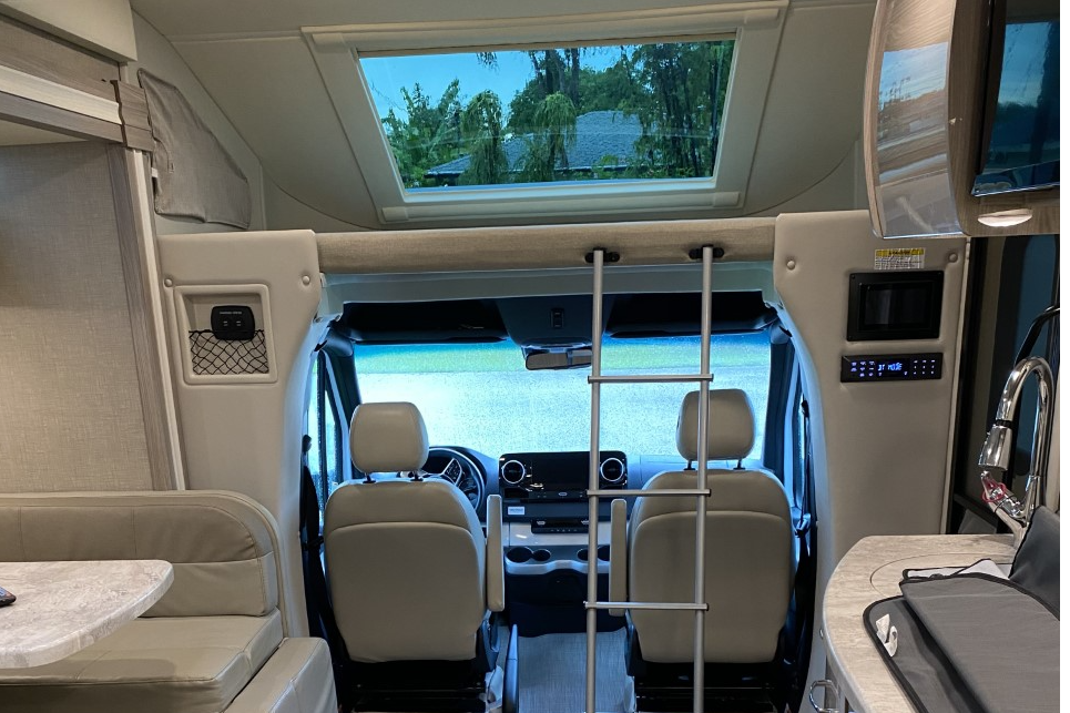 Black Beauty-Our 2021 Thor Delano FB 24 Motor Coach 