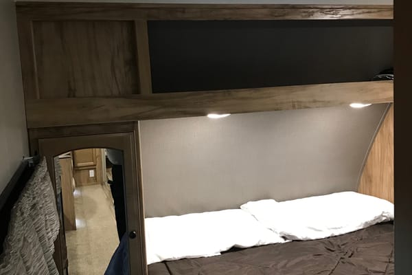 Dallas's Coachmen Freedom Express Select 29se Travel Trailer Wind Creek, Talladega, Auburn, Cheaha