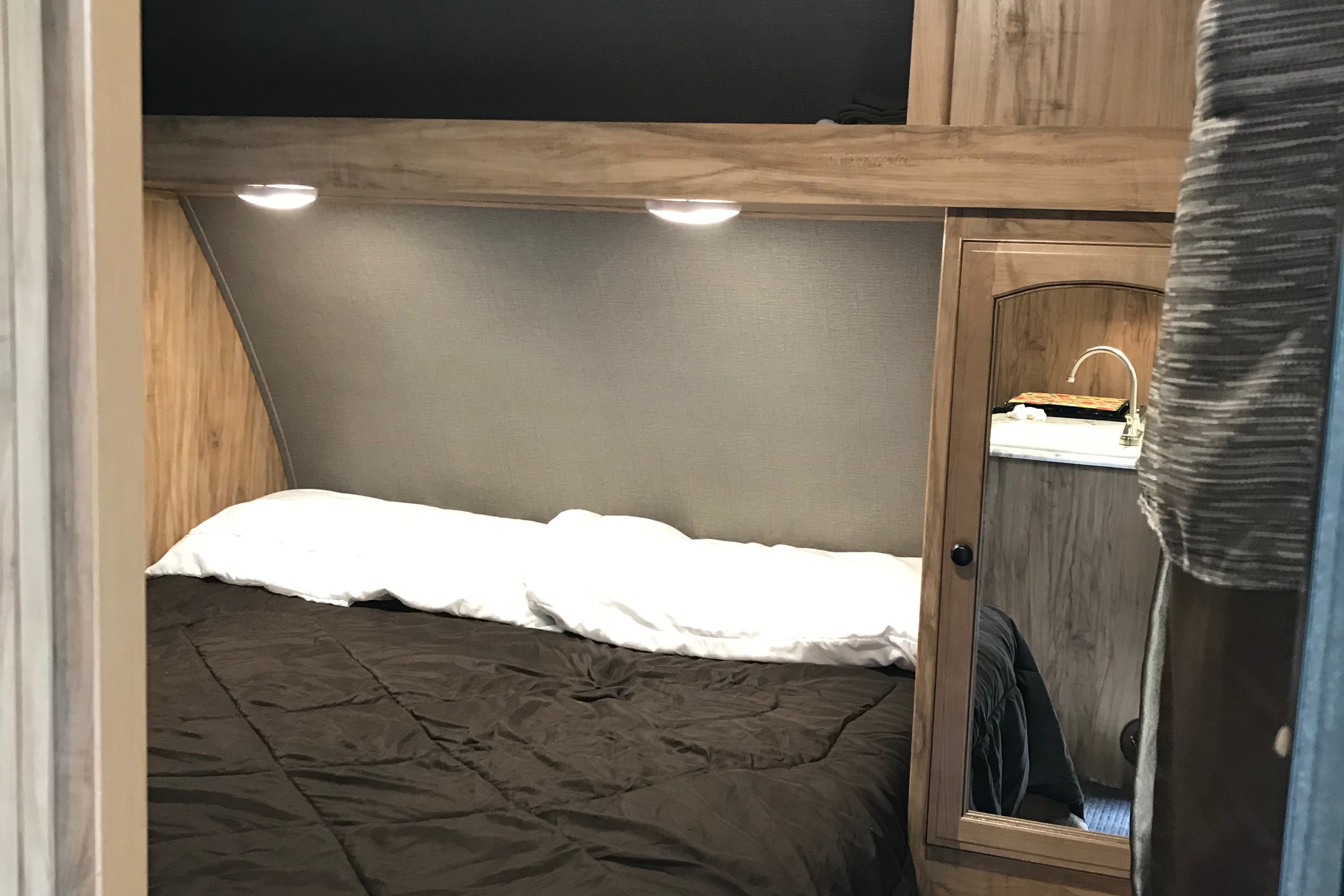 Dallas's Coachmen Freedom Express Select 29se Travel Trailer Wind Creek, Talladega, Auburn, Cheaha