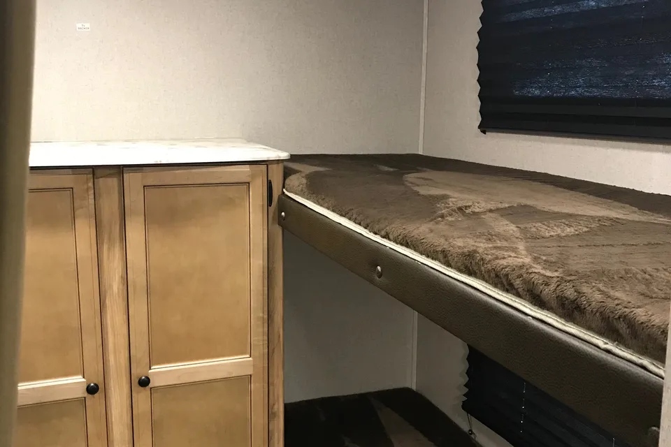 Dallas's Coachmen Freedom Express Select 29se Travel Trailer Wind Creek, Talladega, Auburn, Cheaha