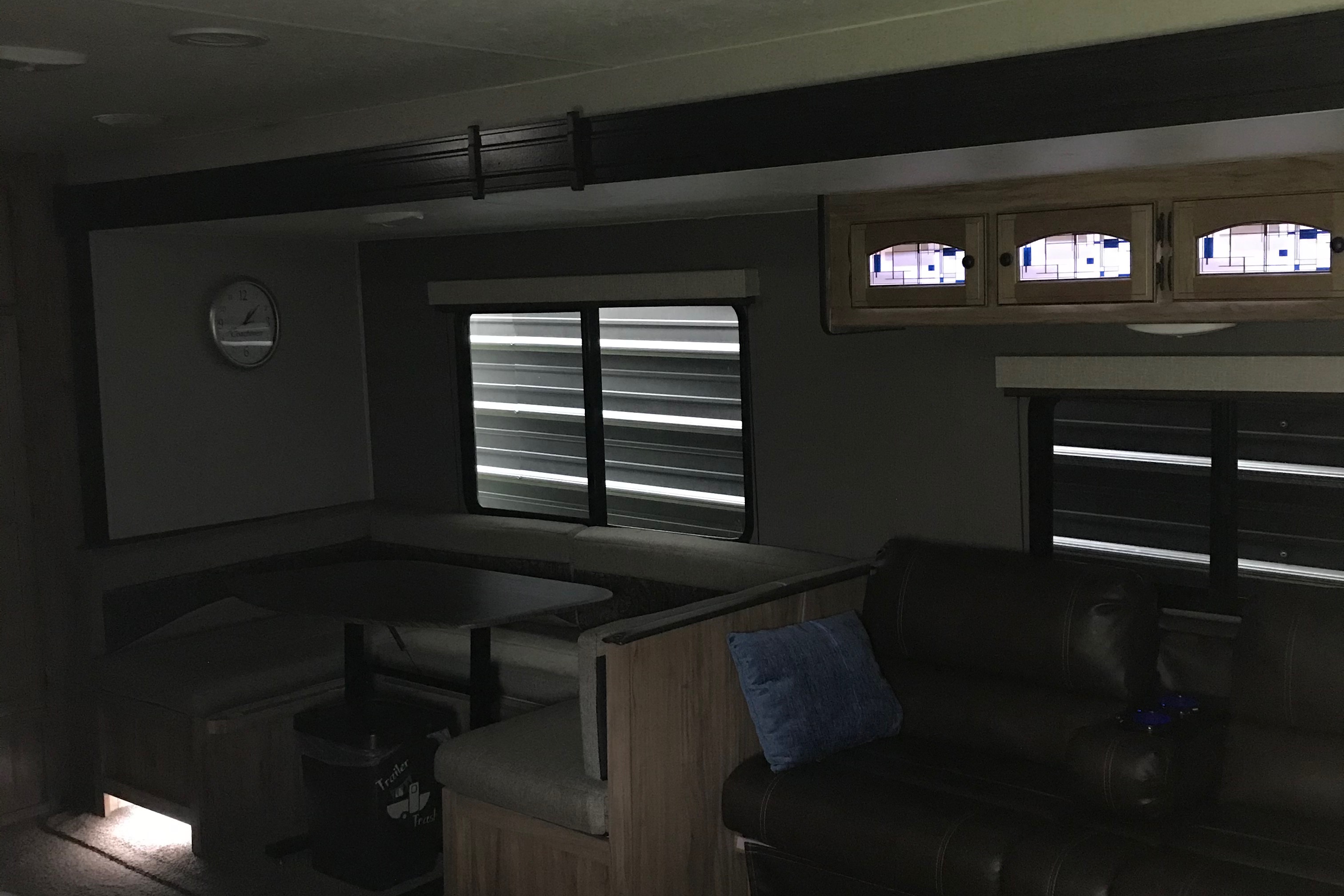 Dallas's Coachmen Freedom Express Select 29se Travel Trailer Wind Creek, Talladega, Auburn, Cheaha