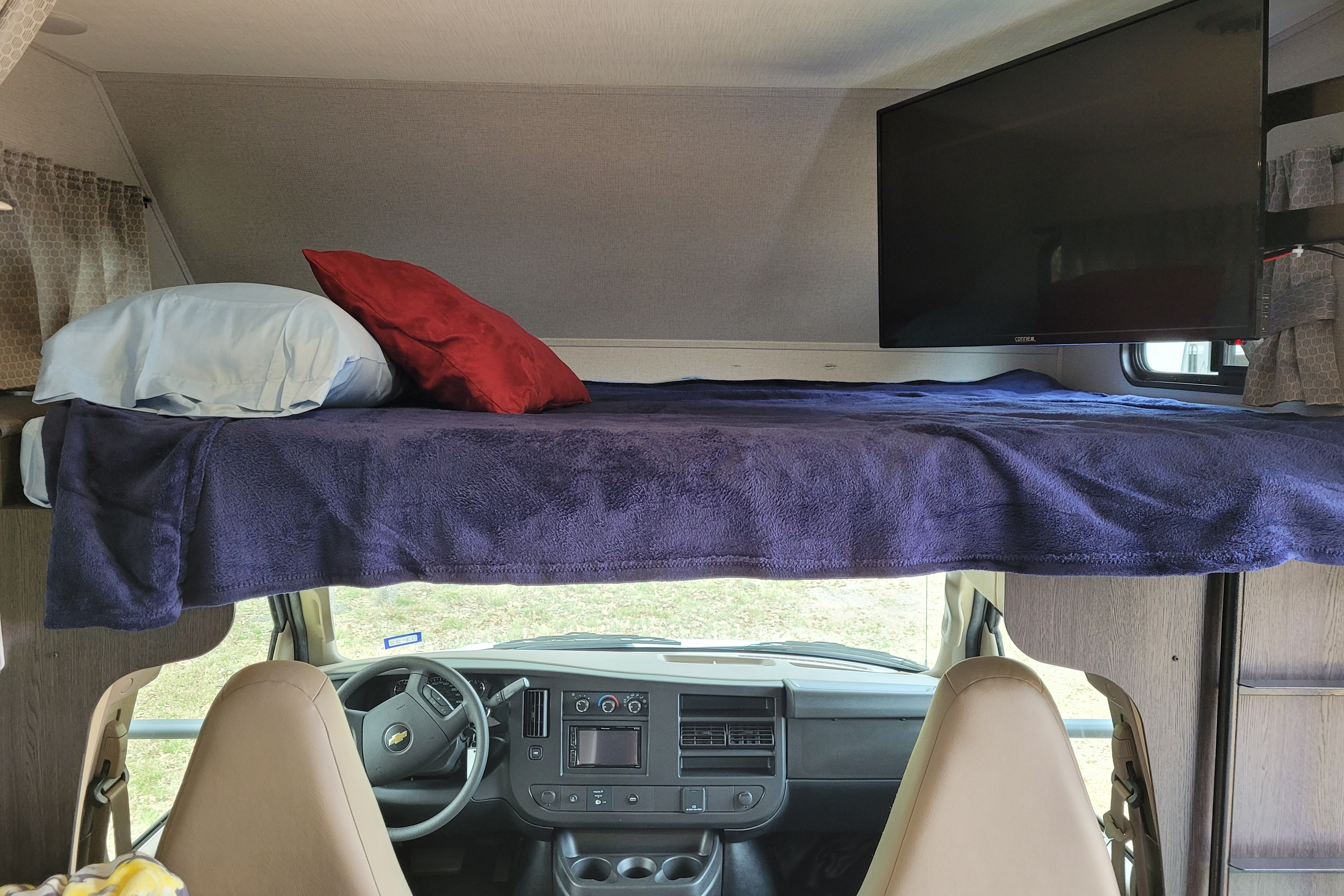 South Tejas RV Rentals-Sunseeker 