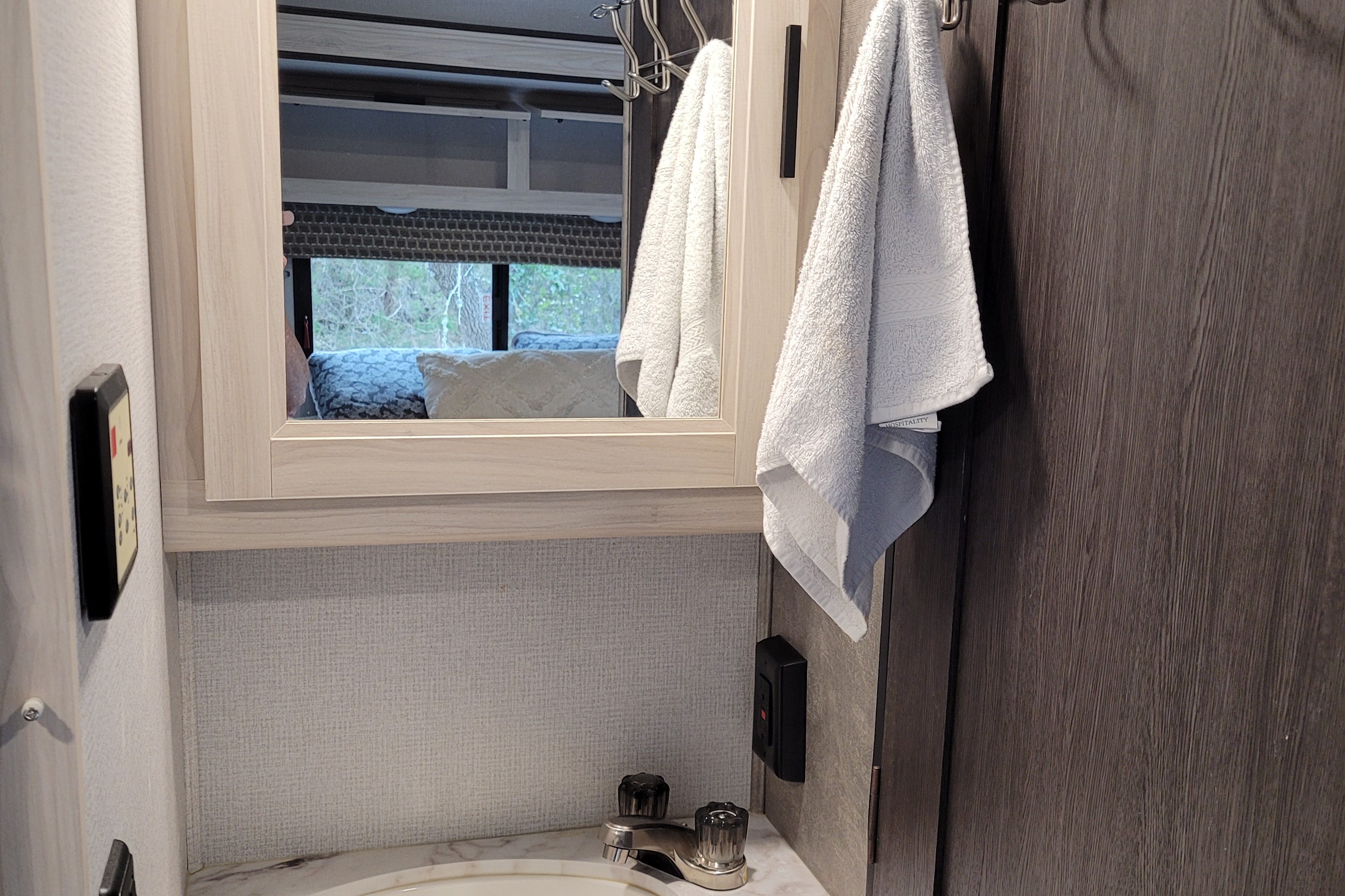 South Tejas RV Rentals-Sunseeker 