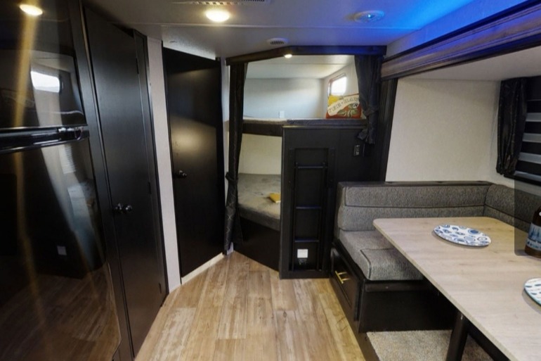 2021 Cherokee Grey Wolf Travel Trailer