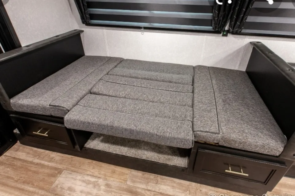 2021 Cherokee Grey Wolf Travel Trailer
