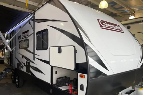2022 Coleman 25Bhs Travel Trailer