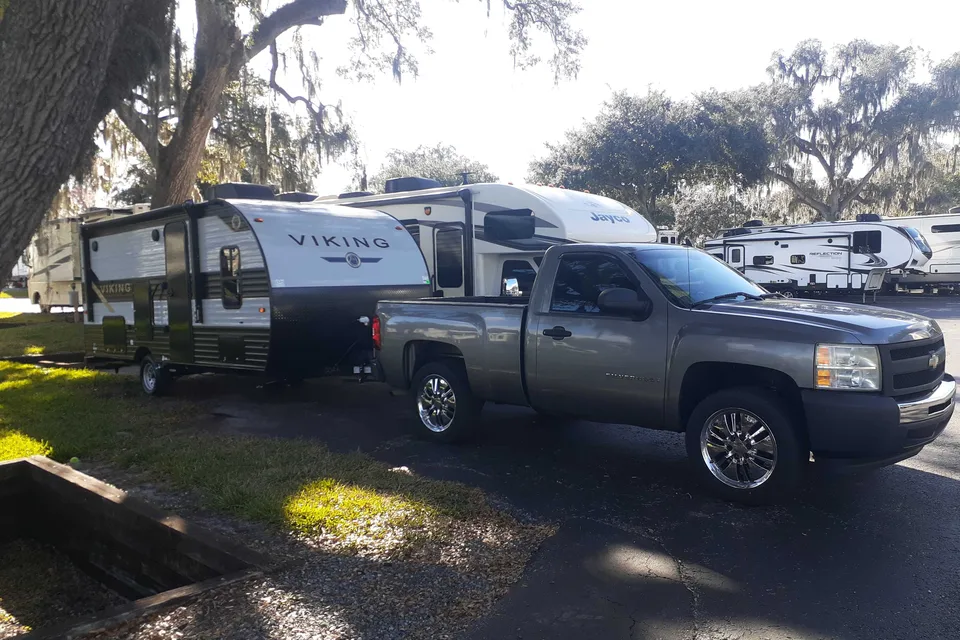 JOSEPH's  2298053726 Coachmen Viking  Travel Trailer