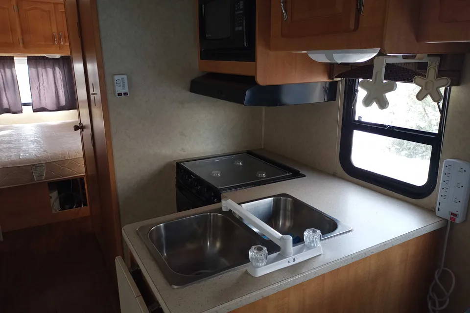 Francis Forest River Sunseeker Classe C