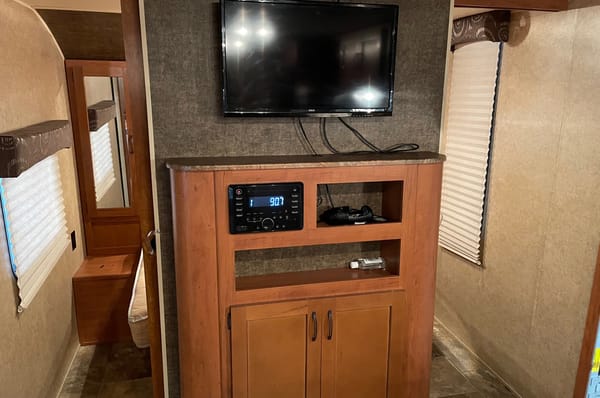 Roomy Bunkhouse Family Trailer