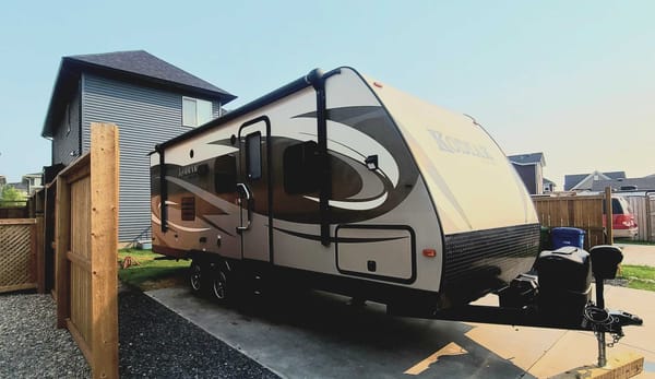 Kodiak Ultralite 240bhsl Travel Trailer - (AB Wildfires - Emergency Shelter Offering)