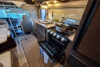 RV Trippin - "Eleanor" - Thor Freedom Elite
