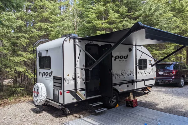 Tad: Small Rig, Big Adventures. 🐸