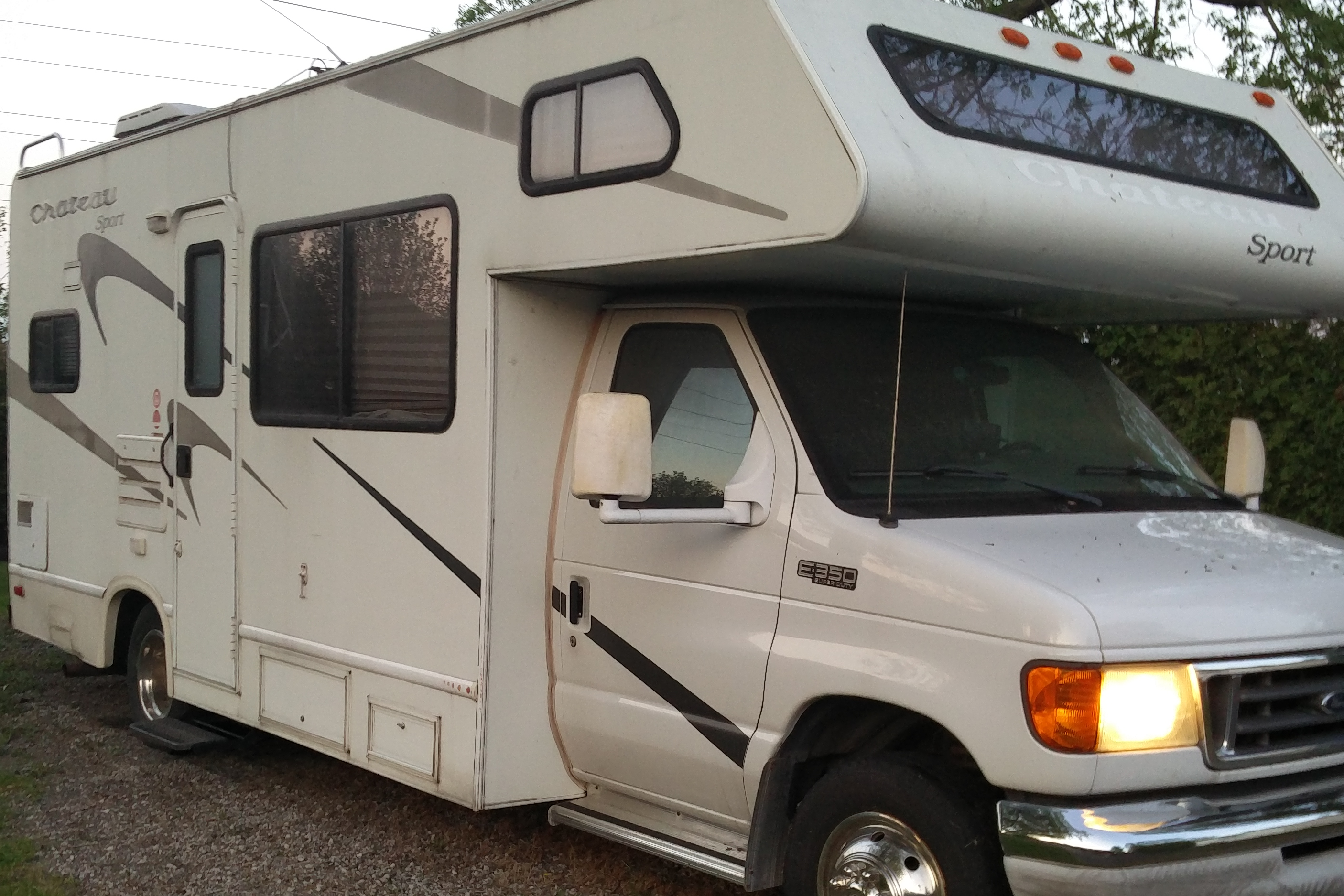 Class C Thor with bike/motorcycle stand  24 feet +option to rent motorcycle -sleeps up to 6