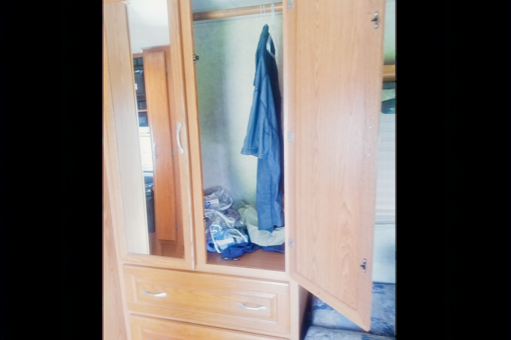 Class C Thor with bike/motorcycle stand  24 feet +option to rent motorcycle -sleeps up to 6