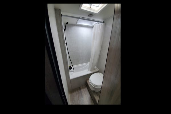 2021 Gulf Stream Conquest Travel Trailer