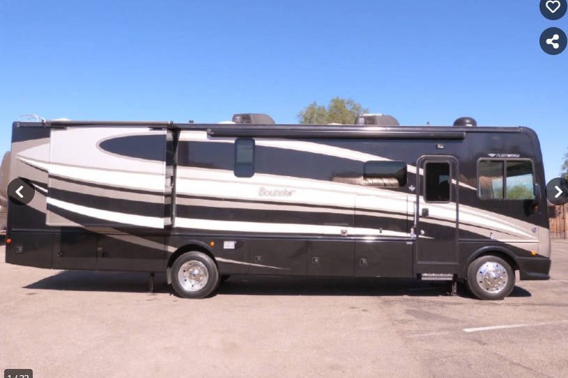 David's Fleetwood Bounder 35K Class A (Fully Stocked)
