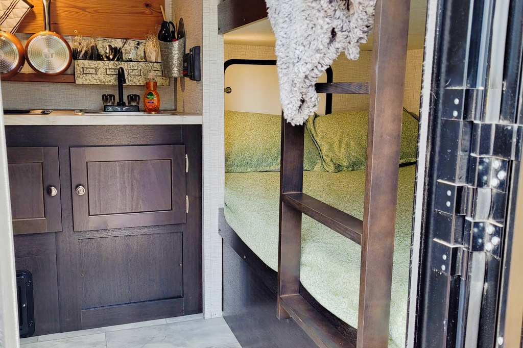 South Tejas RV Rentals-Freesolo 