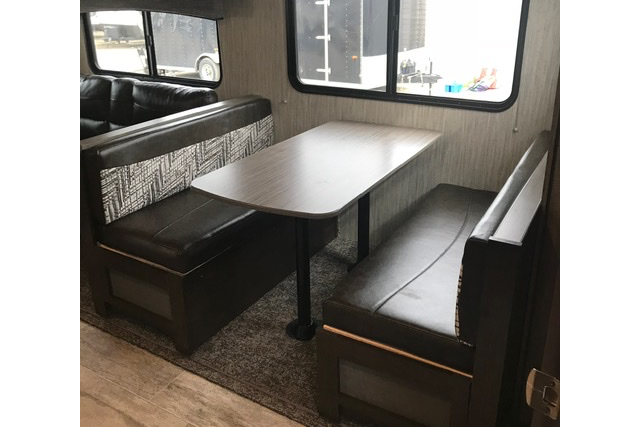 2019 HEARTLAND SUNDANCE XLT WITH TWO SEPARATE BEDROOMS!!