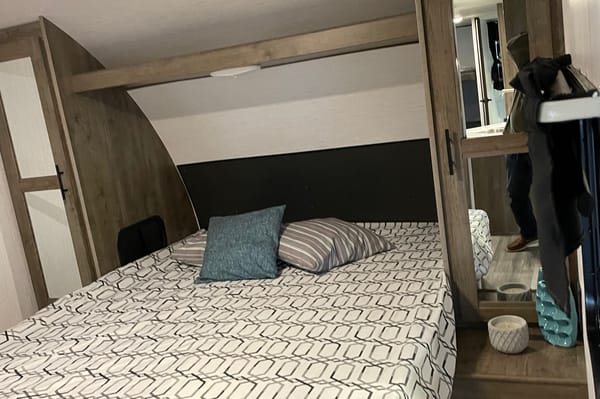 2021 Pioneer BH270 Travel Trailer