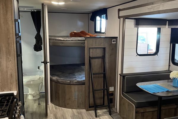 2021 Pioneer BH270 Travel Trailer
